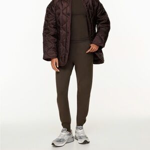 Aritzia Babaton Rodin Knit Joggers